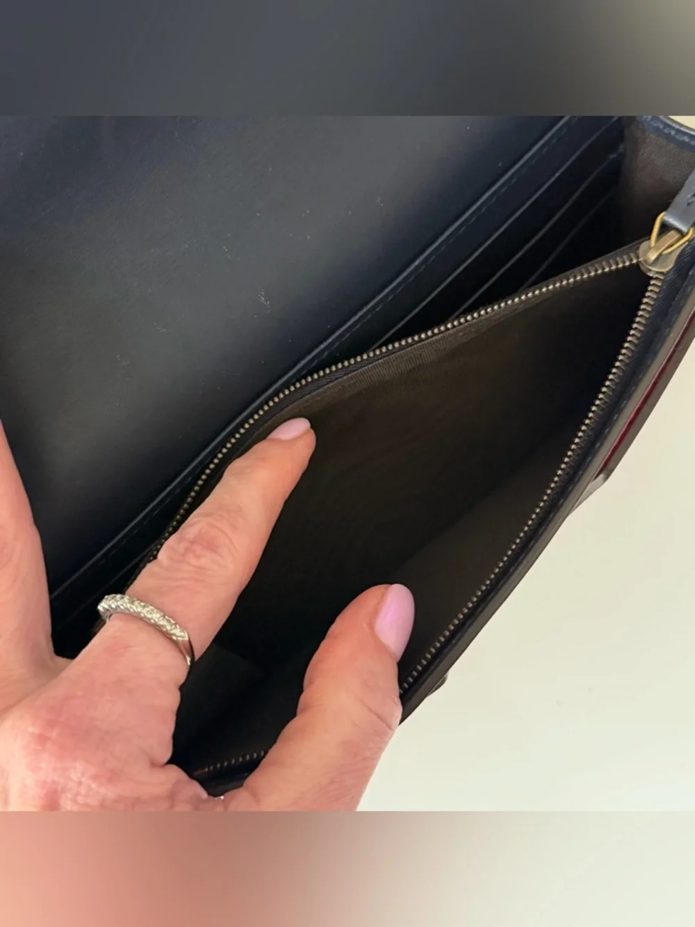 Gucci Animalier Tiger Stud Chain Wallet WOC Blue Red White Leather Crossbody Bag - Picture 11 of 12